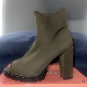 Ankle Boots Heels (Olive Green)